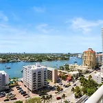 Beachfront Ritz-Carlton Luxury 1Br Residence