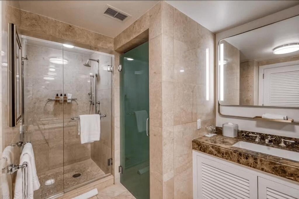 Beachfront Ritz-carlton Luxury 1br * Fort Lauderdale