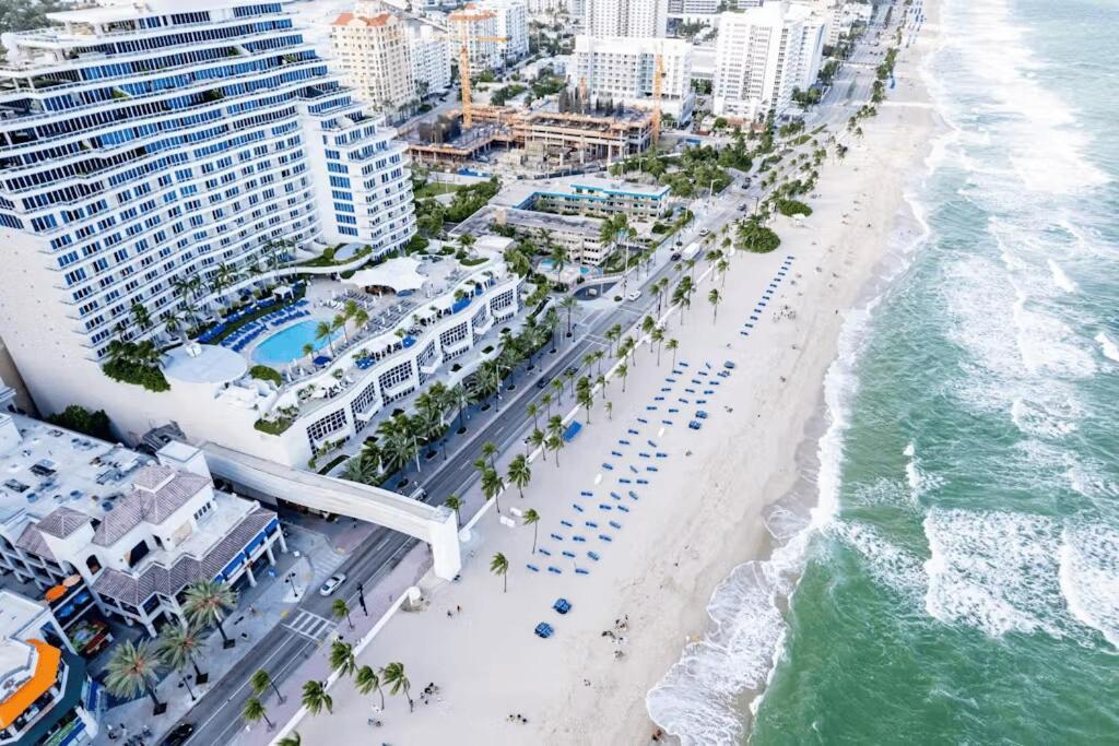 Apartment Beachfront Ritz-carlton Luxury 1br