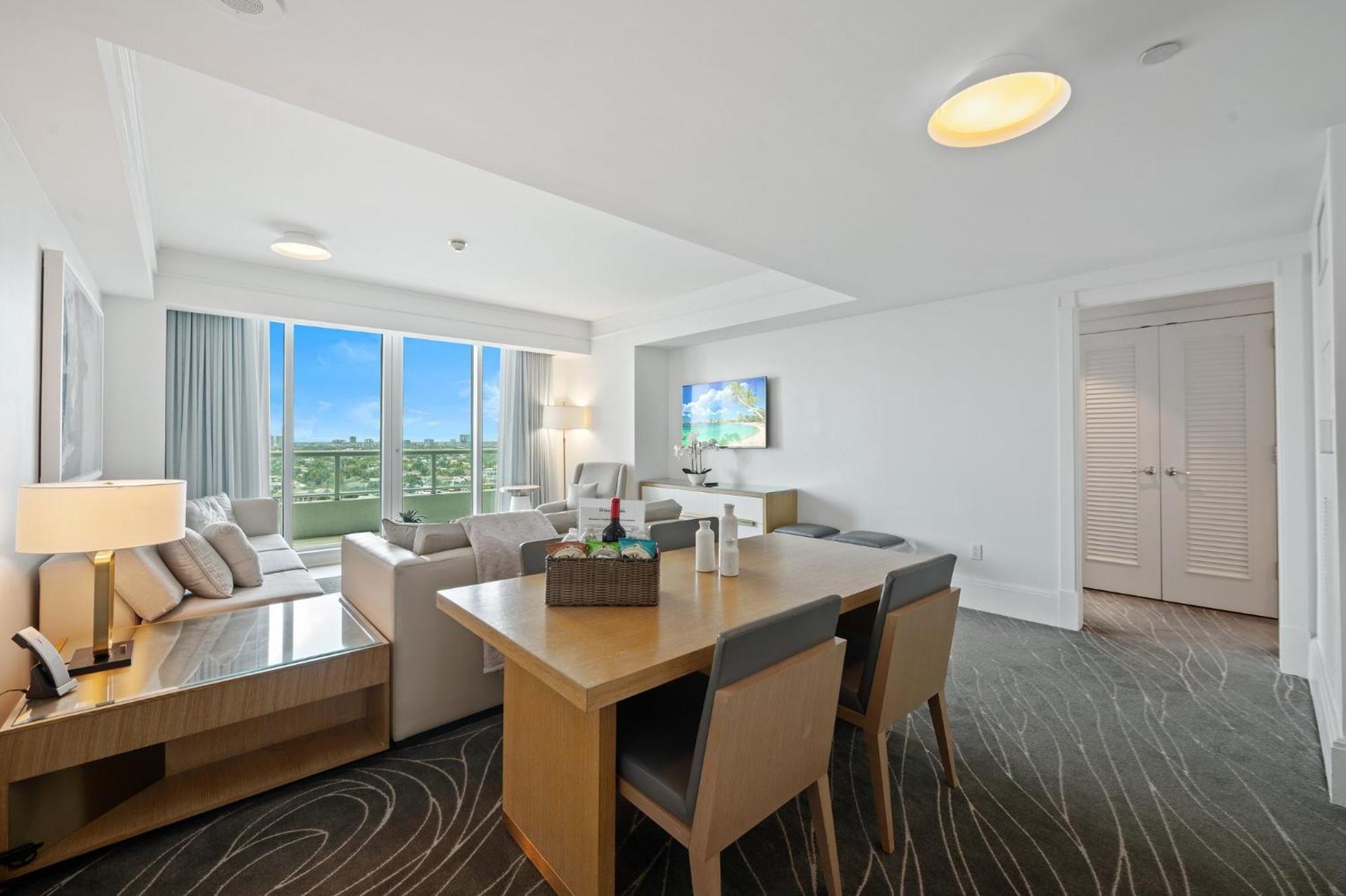 Beachfront Ritz-carlton Luxury 1br *