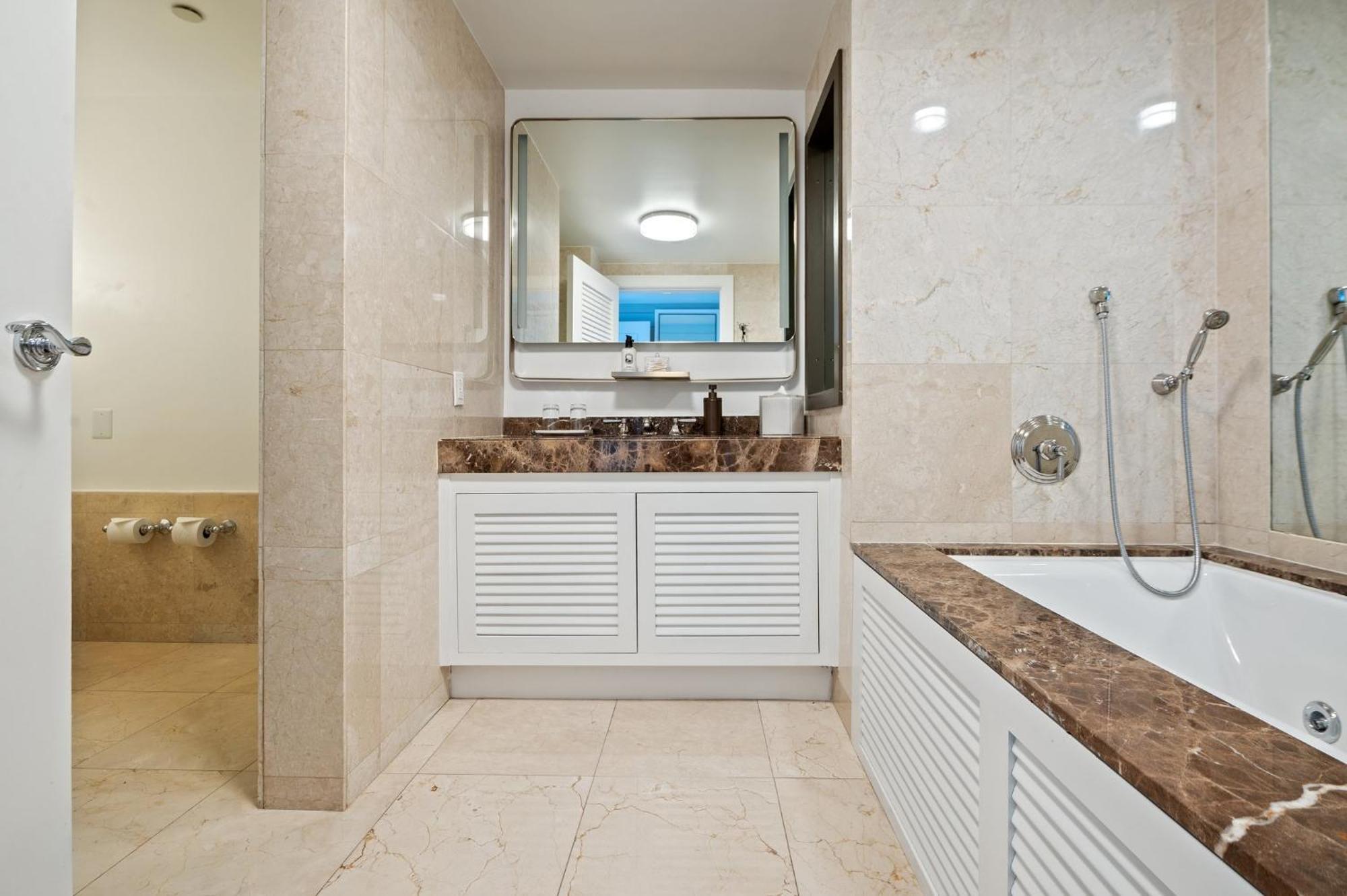 Beachfront Ritz-carlton Luxury 1br * Fort Lauderdale
