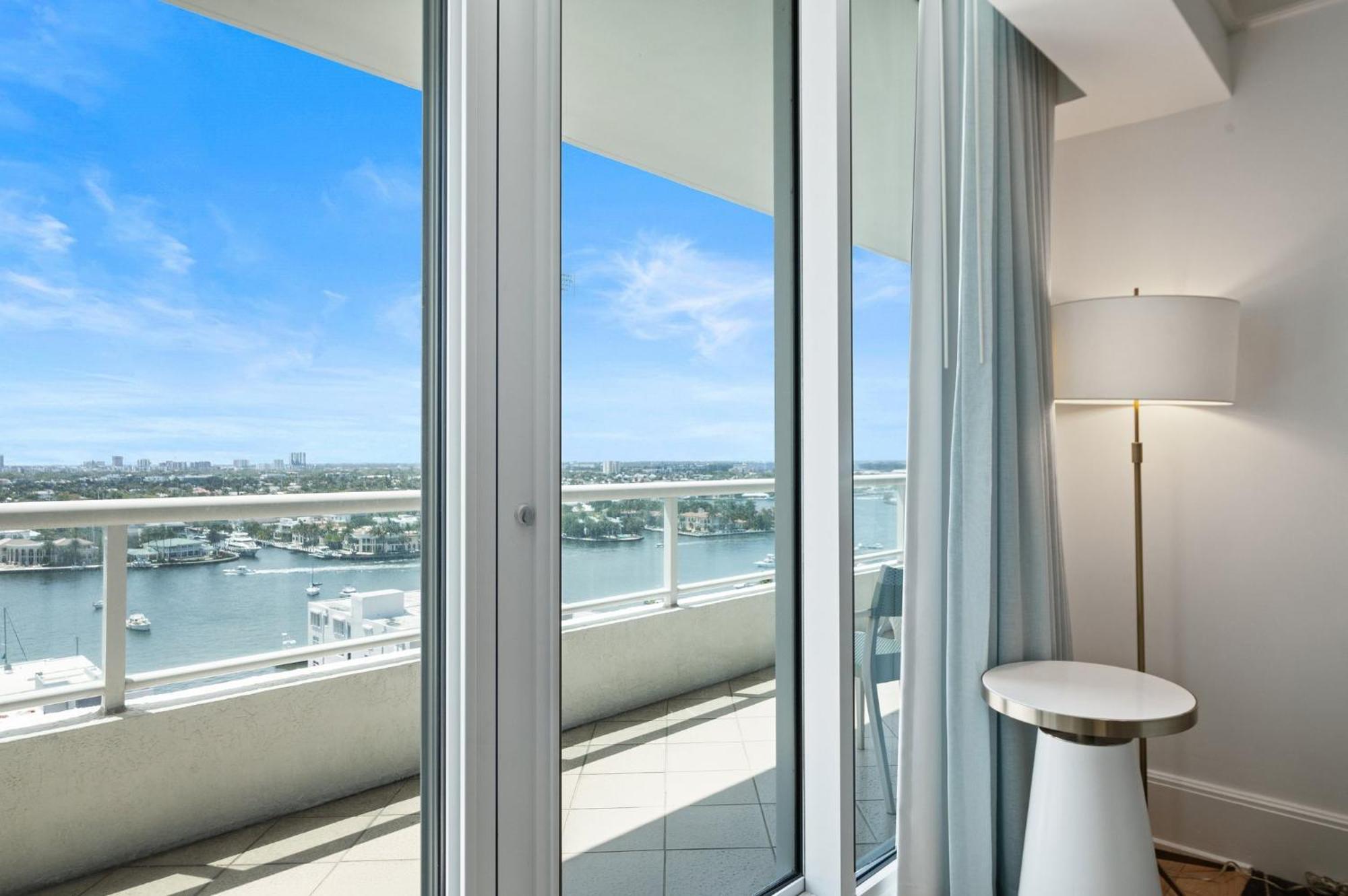 Beachfront Ritz-carlton Luxury 1br *